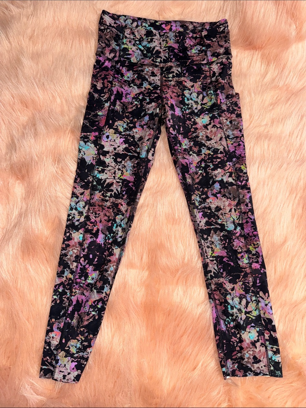 NWOT Black Multi Floral Active Leggings